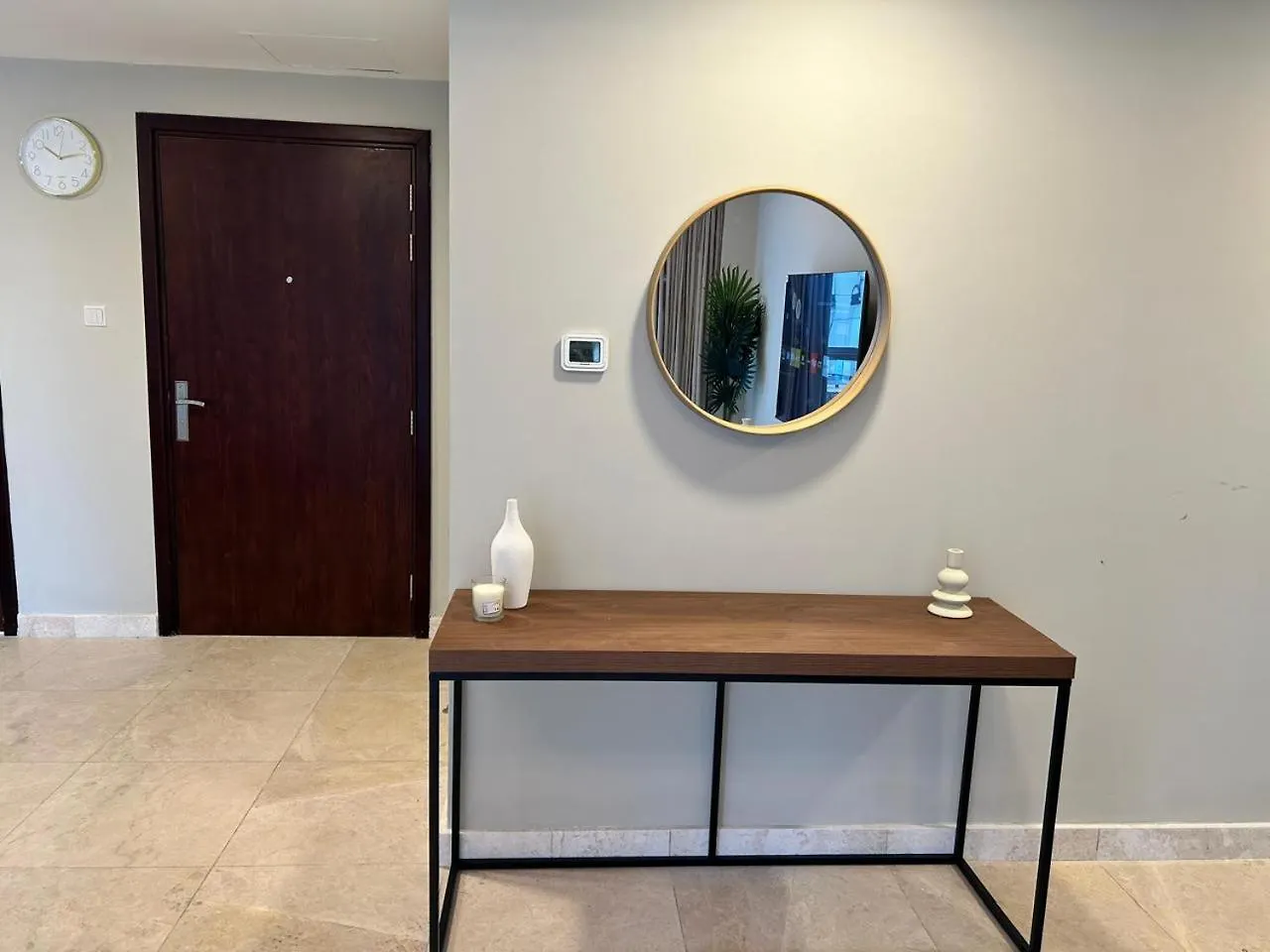 Apartment Spacious 1Bhk Apartment, Near City Centre Dubai
