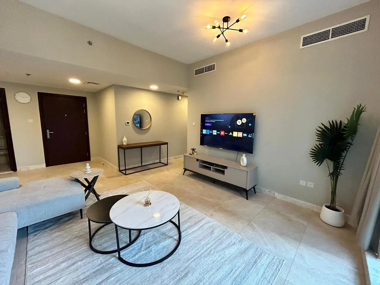 Apartment Spacious 1Bhk Apartment, Near City Centre Dubai
